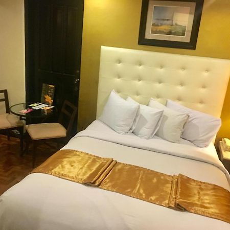 เลอเดสสวีต Hotel Makati City ภายนอก รูปภาพ