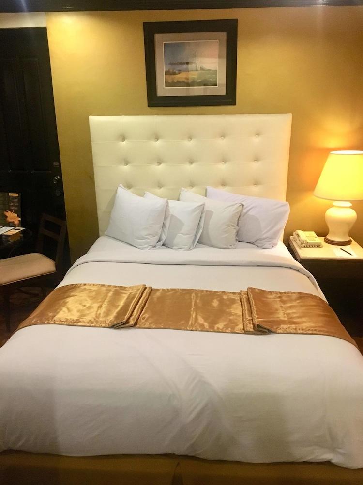 เลอเดสสวีต Hotel Makati City ภายนอก รูปภาพ