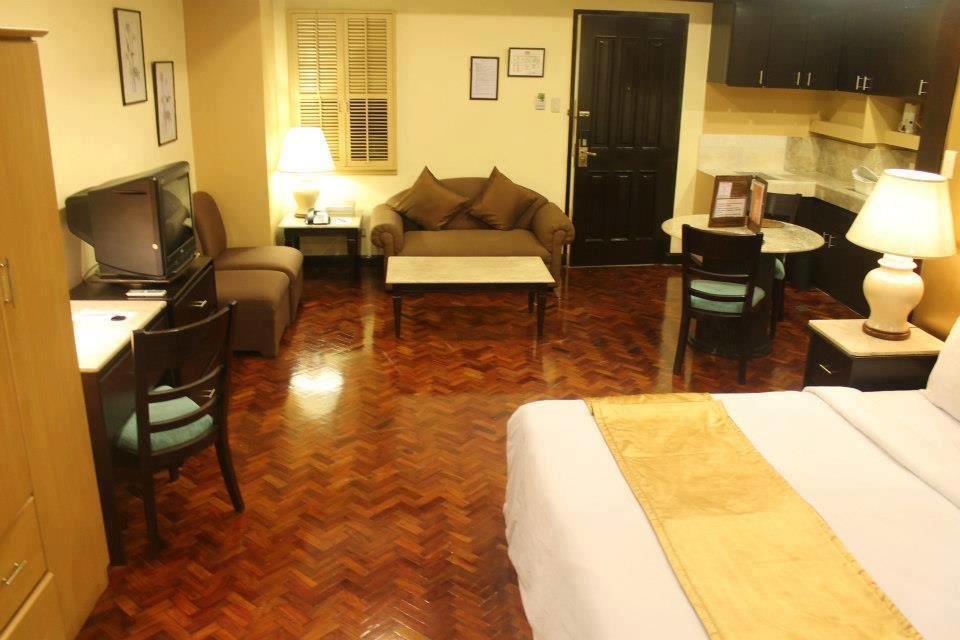 เลอเดสสวีต Hotel Makati City ภายนอก รูปภาพ