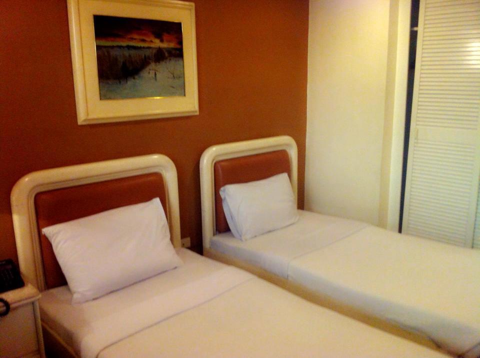 เลอเดสสวีต Hotel Makati City ภายนอก รูปภาพ