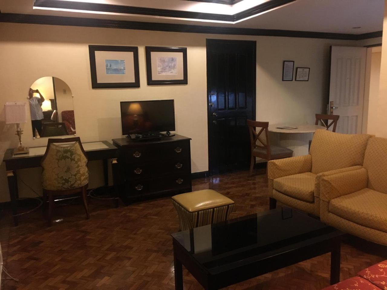 เลอเดสสวีต Hotel Makati City ภายนอก รูปภาพ