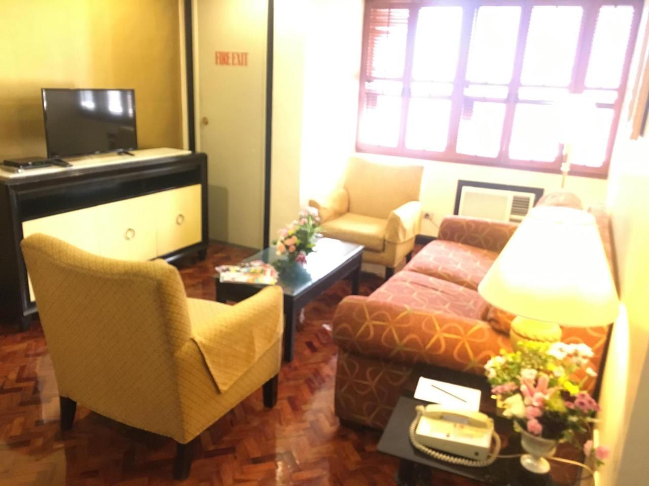 เลอเดสสวีต Hotel Makati City ภายนอก รูปภาพ